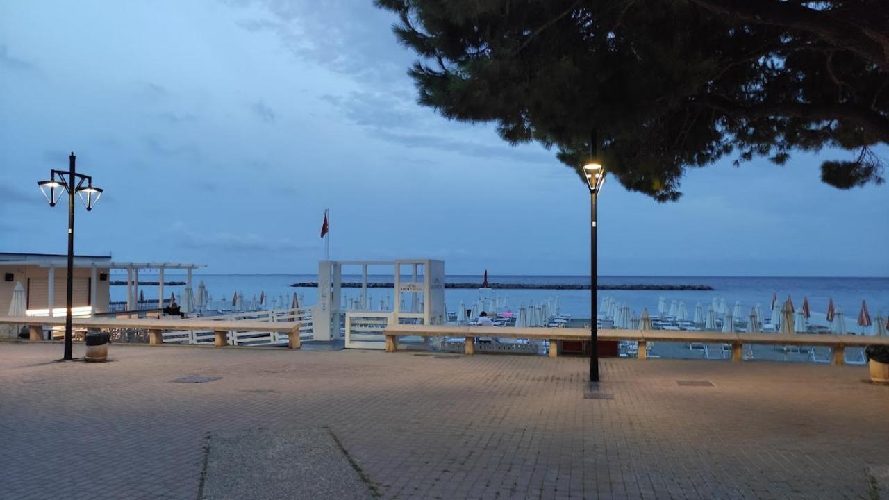 Hotel Fortuna San Bartolomeo Al Mare Eksteriør billede