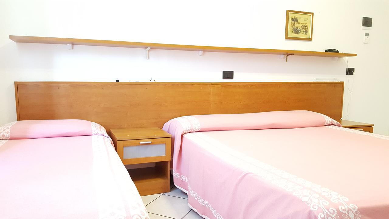 Hotel Fortuna San Bartolomeo Al Mare Eksteriør billede